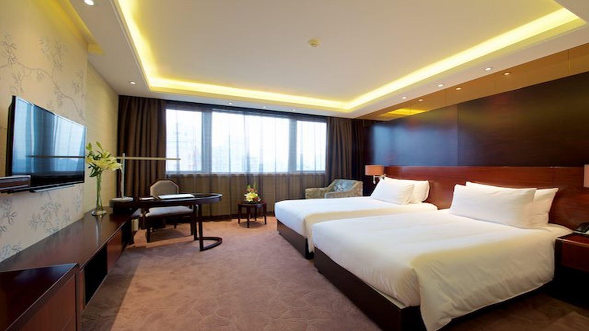 Mercure Shanghai Royalton Exterior photo